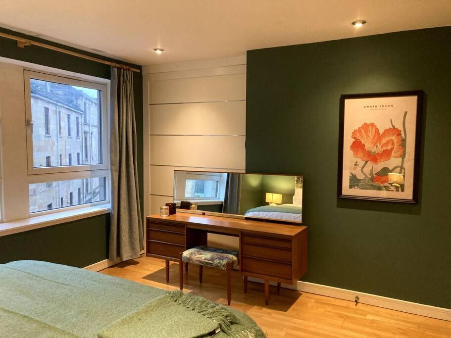 Stylish 2 Bed Accessible Flat Perfect Location Lägenhet Glasgow Exteriör bild